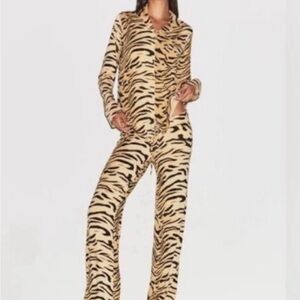 SKIMS Bronze Tiger Long Sleeve Pajama Set L NWT RARE